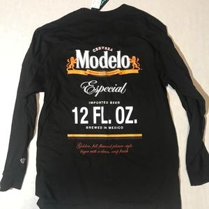 NWT long sleeve tee. 10/10